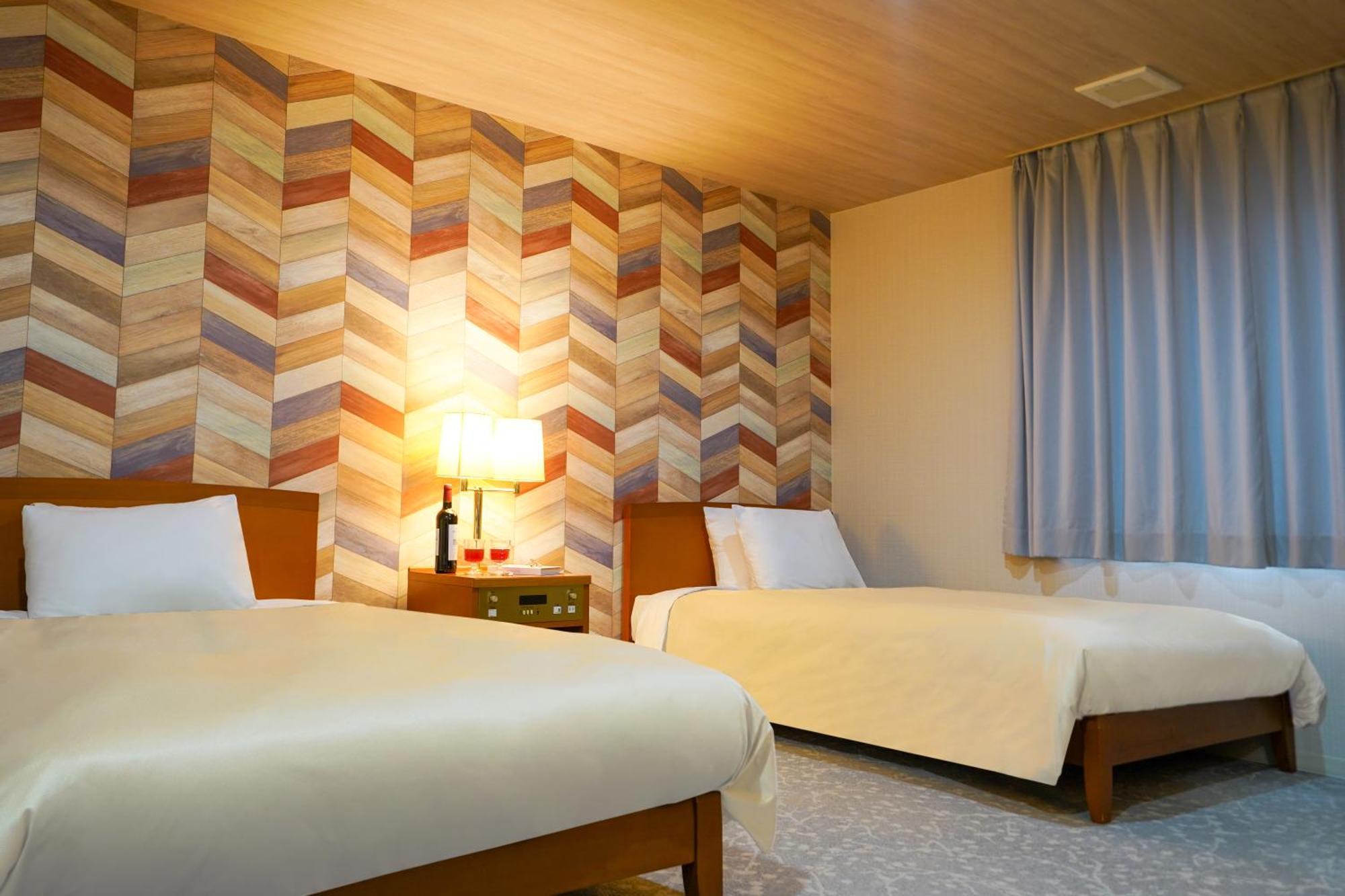Hotel New Gaea Iizuka Экстерьер фото